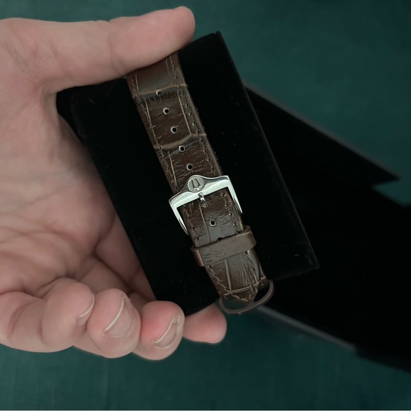 Bulova Watch - Picture 3 of 4